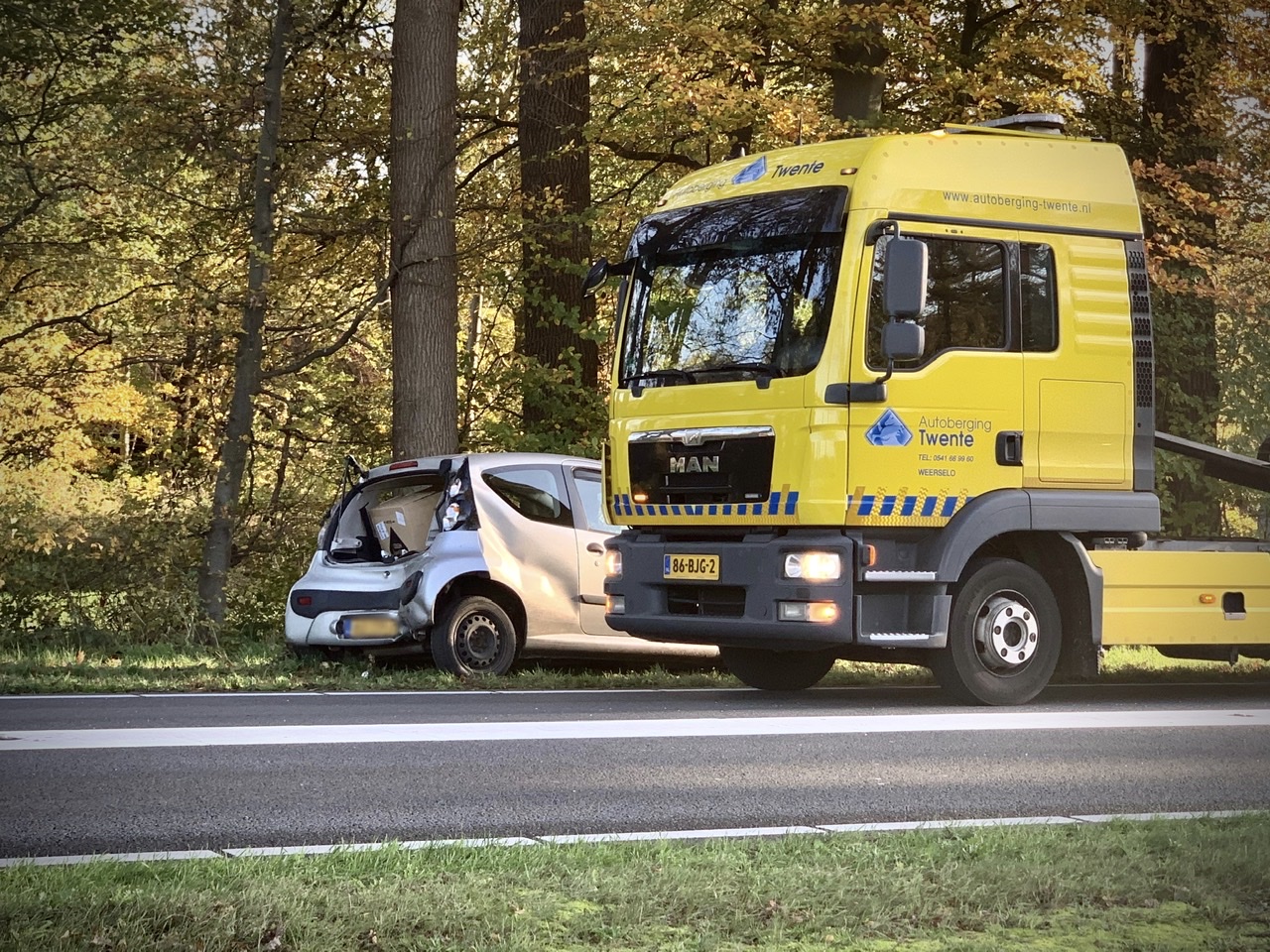 Flinke schade bij ongeval op Denekamperstraat N342