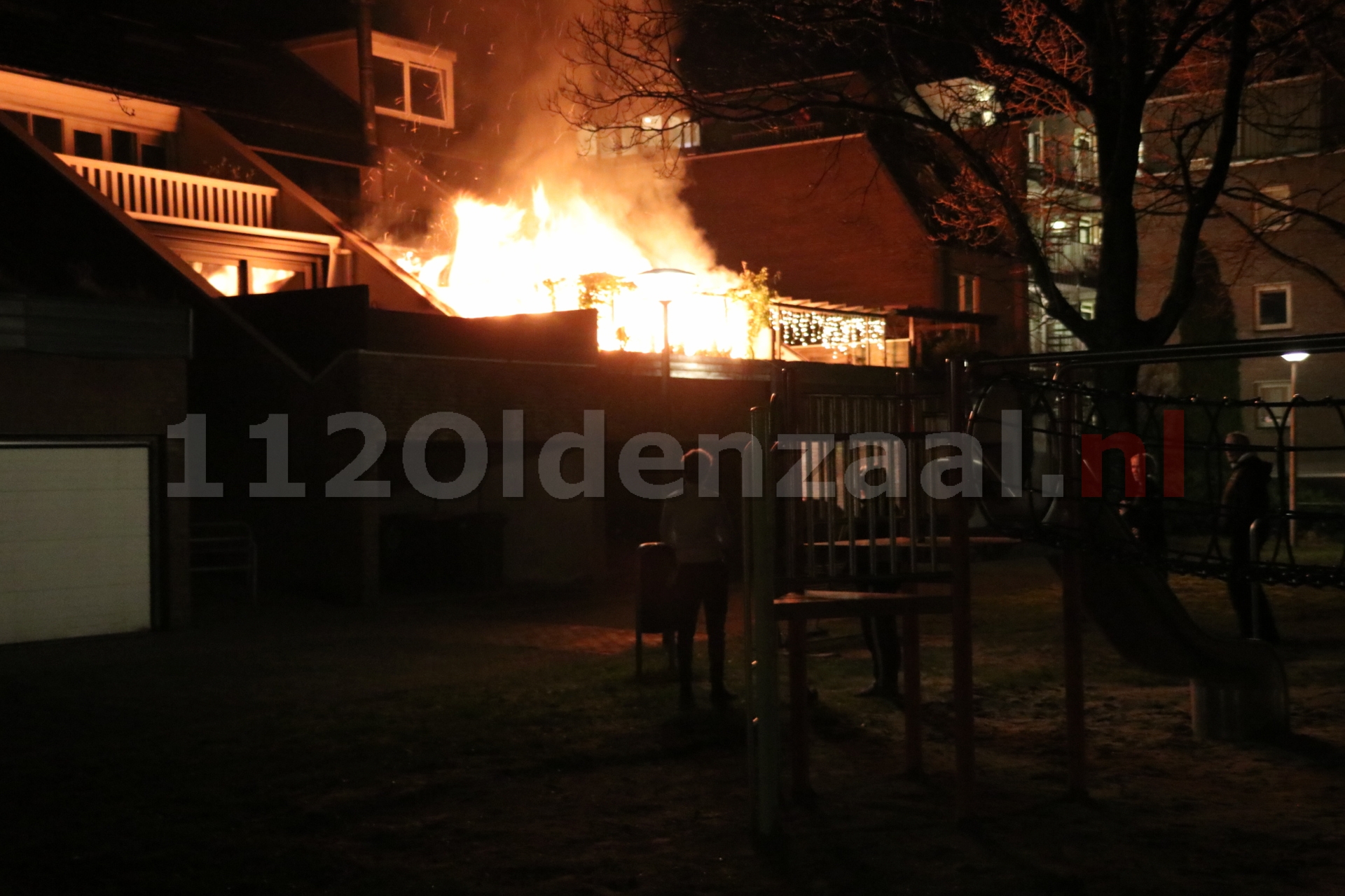 Uitslaande brand bij woning Oostwal Oldenzaal