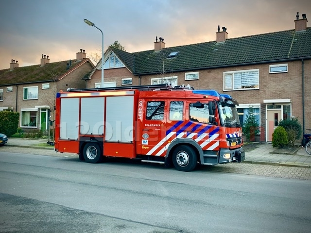 Brandweer ventileert woning na “brandje” in oven