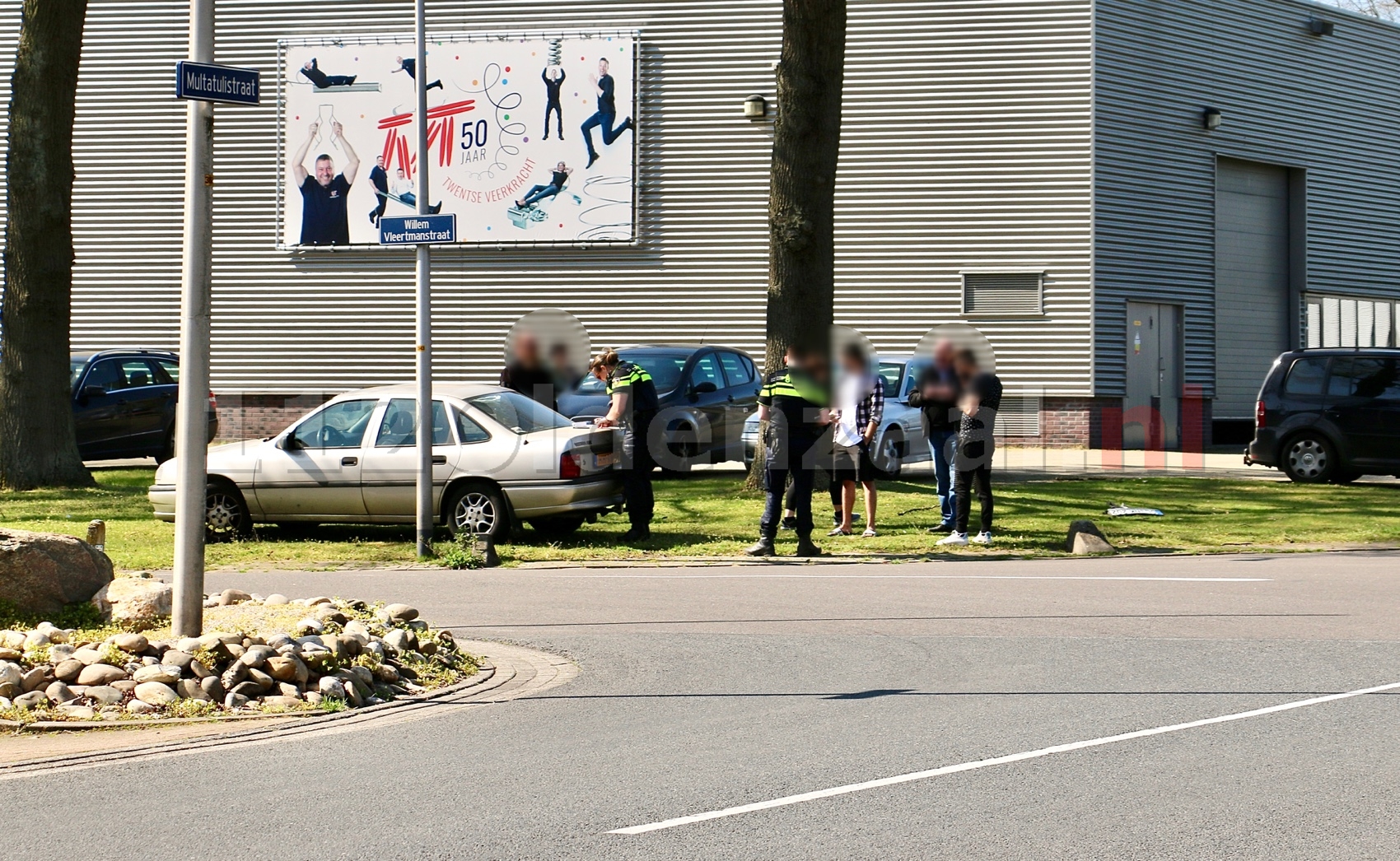 Aanrijding tussen twee voertuigen in Oldenzaal