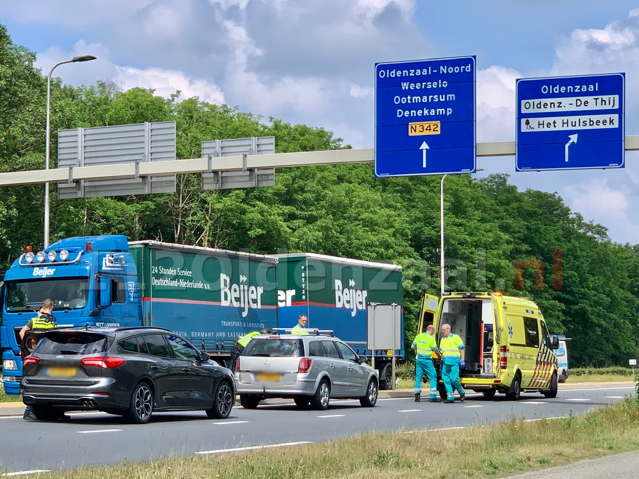 UPDATE: Rondweg Oldenzaal tijdelijk afgesloten geweest na ongeval