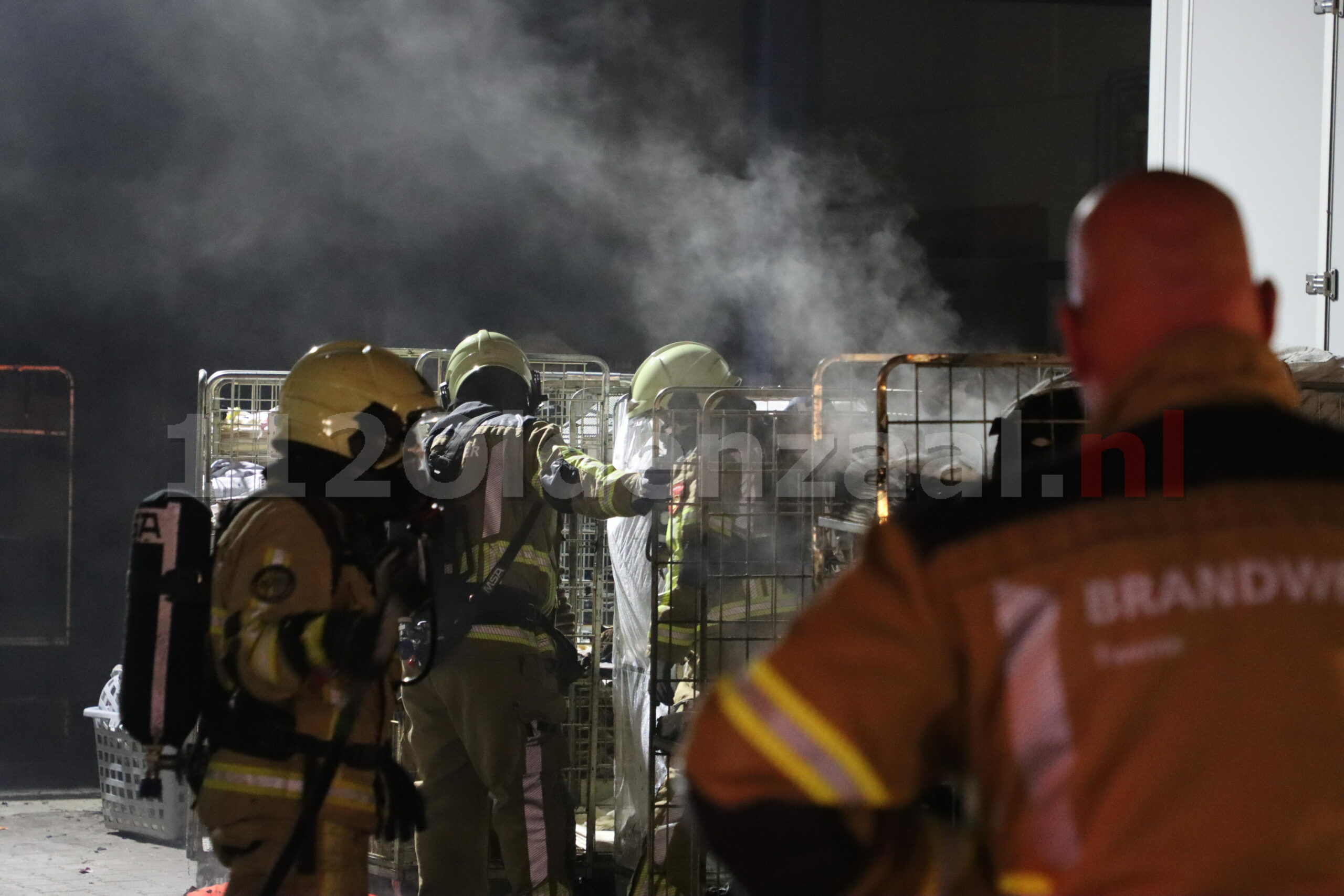 VIDEO: Felle brand bij wasserij Engelbertink Oldenzaal