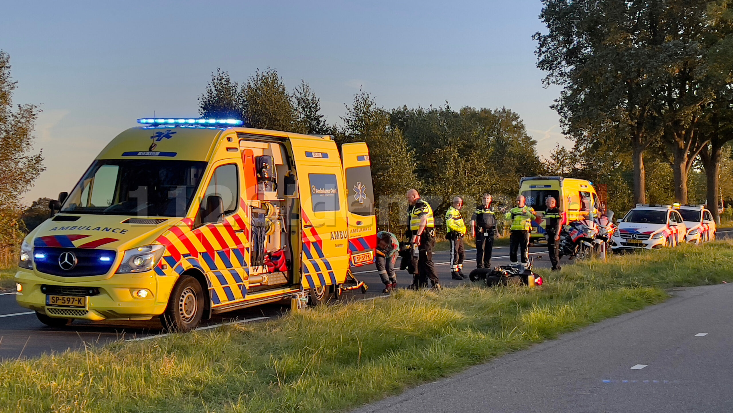 Twee personen met spoed naar het ziekenhuis na ongeval in Rossum