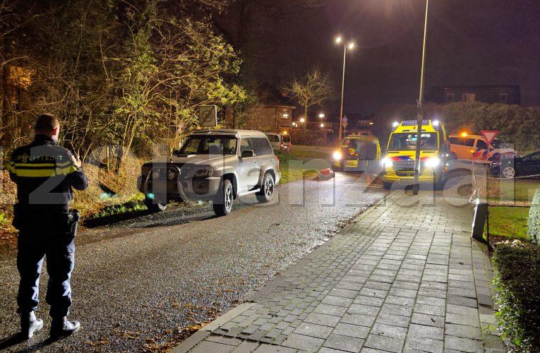 Voetganger met spoed naar het ziekenhuis na aanrijding Oldenzaal