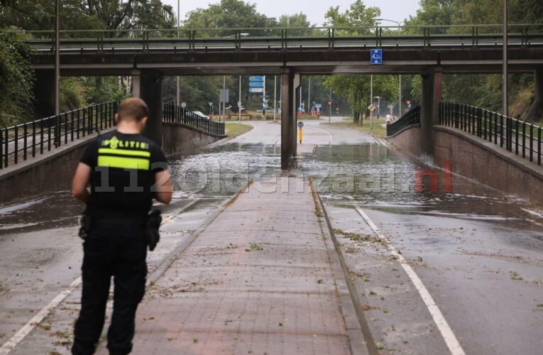 Ravage door storm in Twente: 90 meldingen voor de brandweer