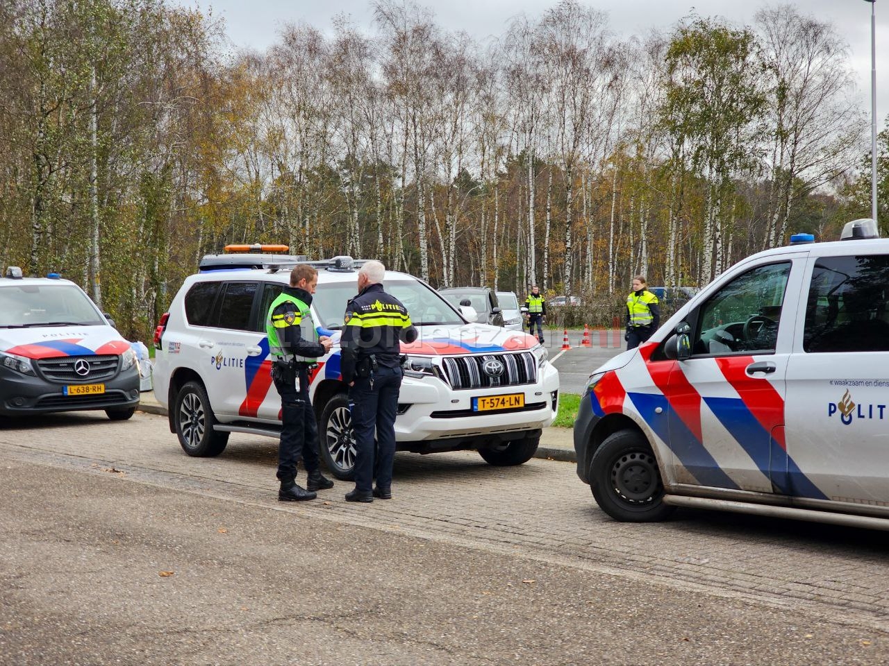 Grote verkeerscontrole op de A1 bij Oldenzaal: wapens, drugs en mensenhandel
