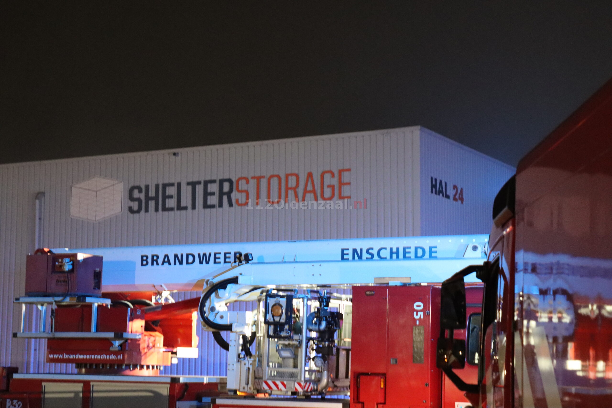 Brandweer rukt massaal uit voor brand op industrieterrein Oldenzaal