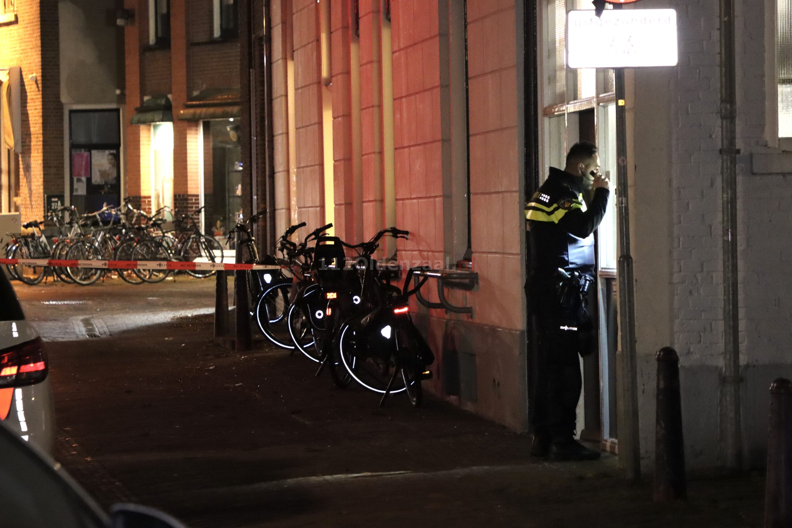 Update: Overval Oldenzaal gepleegd door vermoedelijk meerdere personen; politie zoekt getuigen
