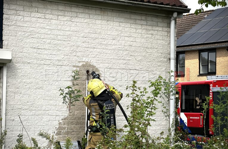 Brandweer rukt uit voor melding woningbrand in Oldenzaal
