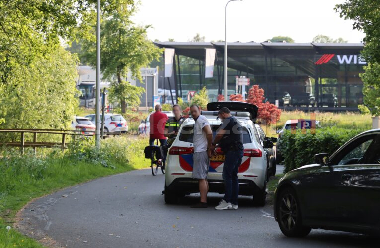 VIDEO: Achtervolging over A1 eindigt in Oldenzaal; twee mannen aangehouden