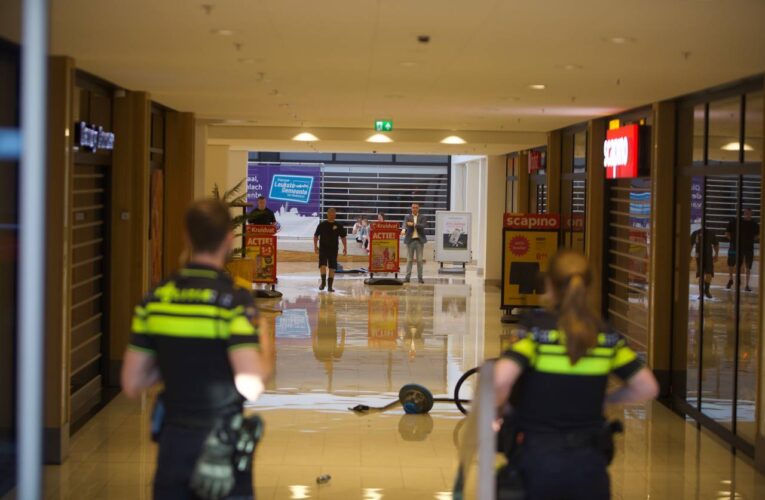 Wateroverlast in Winkelcentrum Oldenzaal