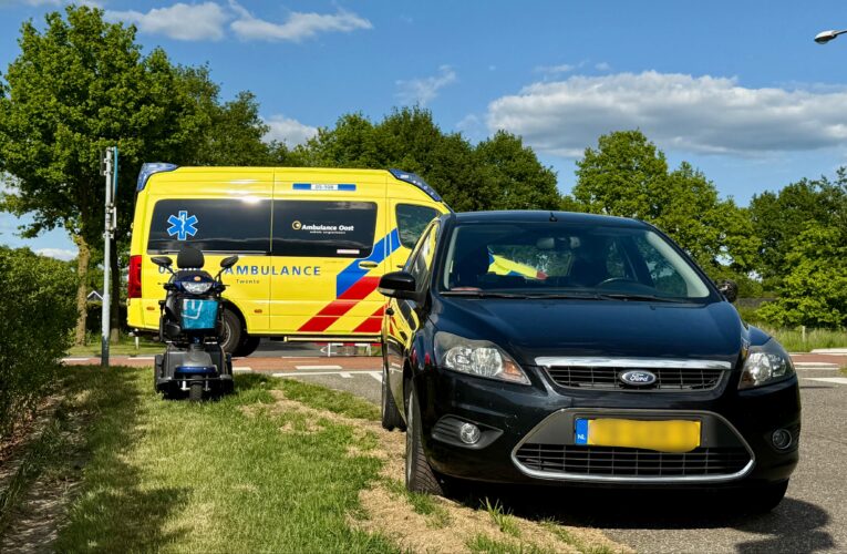 Scootmobielrijder gewond bij aanrijding op kruising Oldenzaalsestraat en Postweg